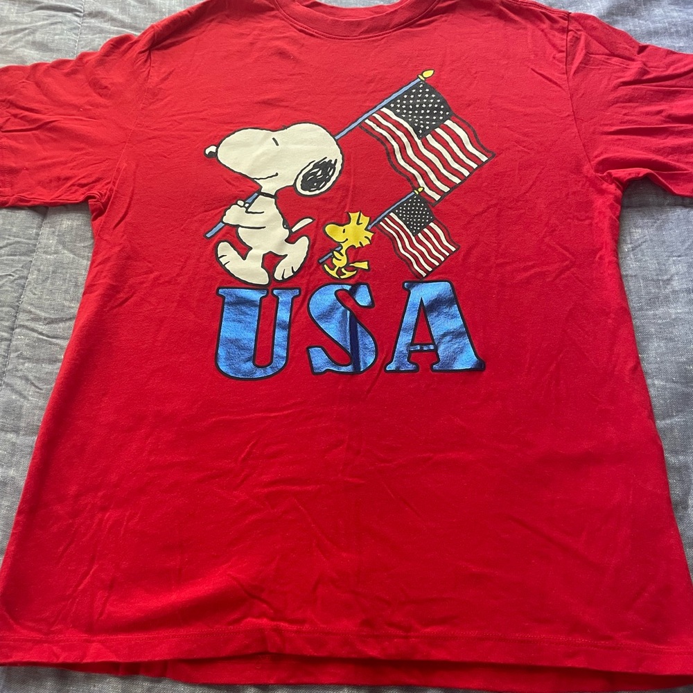Women’s Red Snoopy T-Shirt Size S